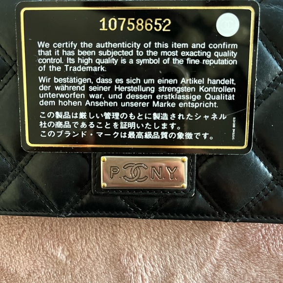 Chanel Wallet - Picture 8 of 11